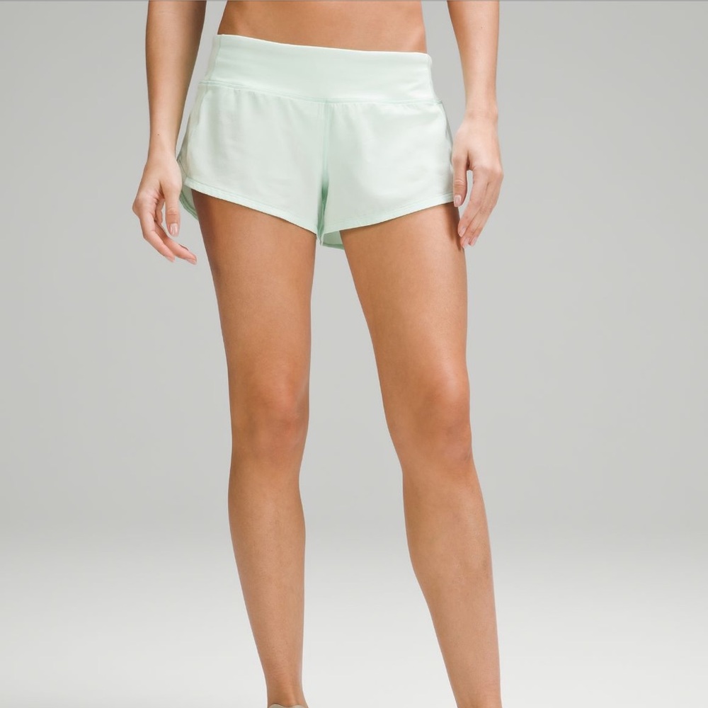 Lululemon Speed Up Shorts 2.5 Inch Mint Moment - Size 6